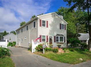 9 Flora St, Milford, CT 06460