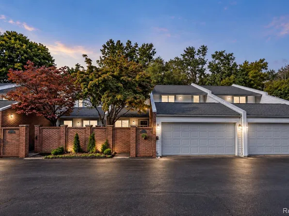 177 E Long Lake Rd, Bloomfield Hills, MI 48304