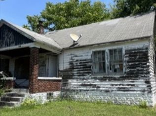 1618 N 42nd St, East Saint Louis, IL 62204