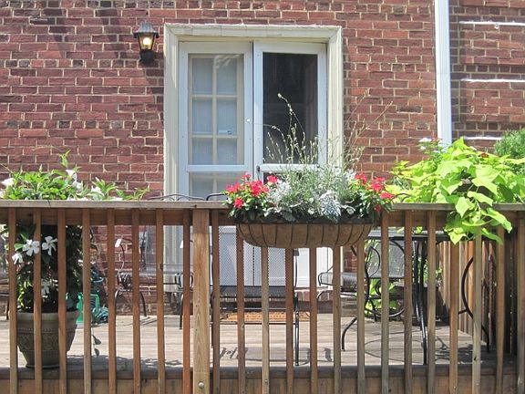 3rd image of 4838 Chevy Chase Dr #152