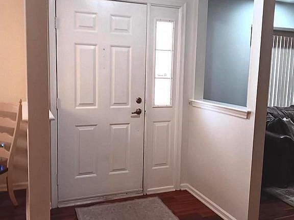 3rd image of 54 Tamarack Ct