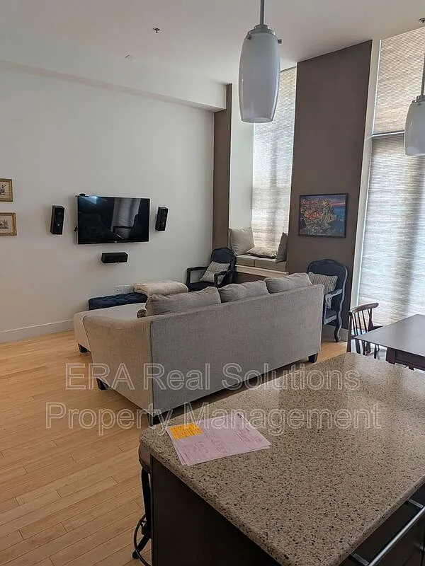 2 bed, 2.0 bath, $2,100 — Photo 4