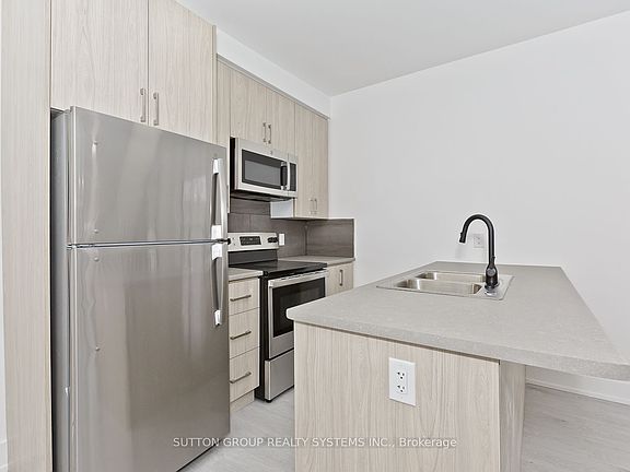 4th image of 78 Albert St