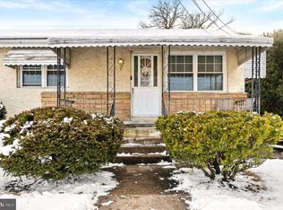 76 Wert Ave, Hamilton, NJ 08610