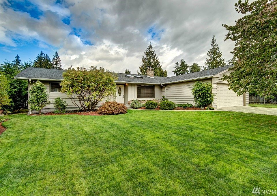 1st image of 4625 188th St SW