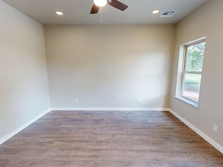 8761 S 4180th Rd — Photo 10