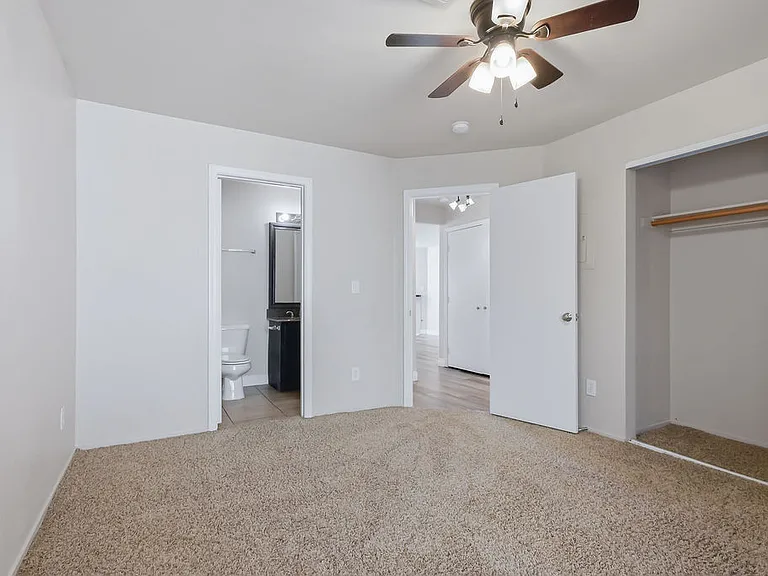 350 S Durango Dr #120-1-1 — Photo 24