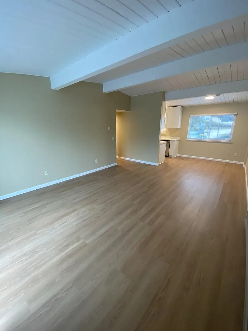 1500 S White Rd - 11 — Photo 1