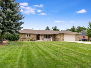 320 Wintree Ln, New Lenox, IL 60451