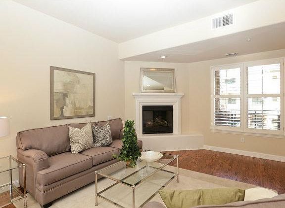 2nd image of 435 Sheridan Ave APT 202
