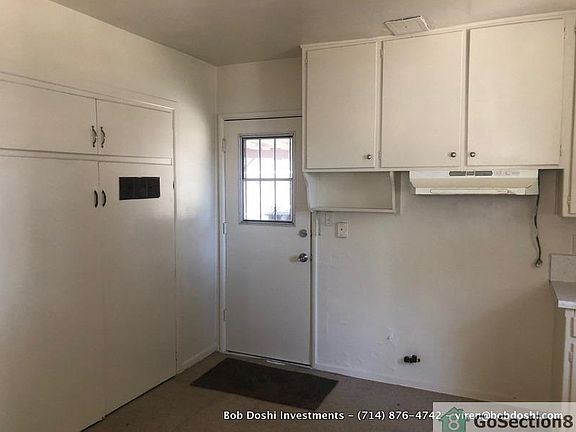 4th image of 232 E 42nd St