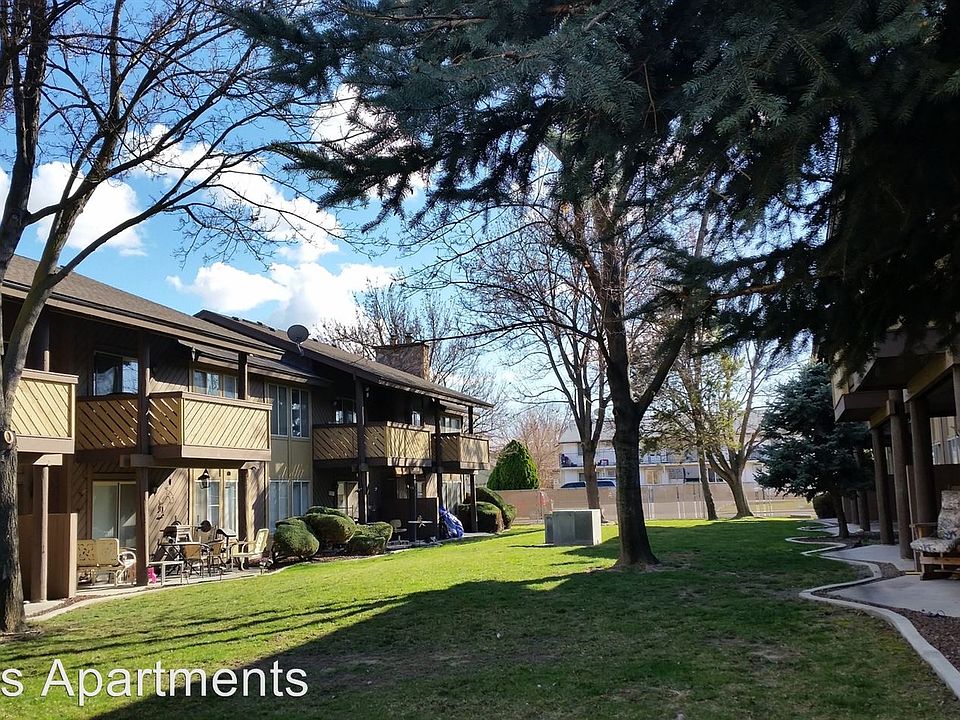 1st image of 3400 W 1st Pl APT 09