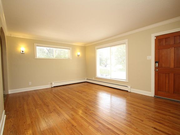 4th image of 2830 S Vine St