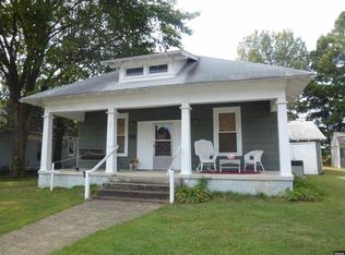 306 Sunset Dr, Fulton, KY 42041