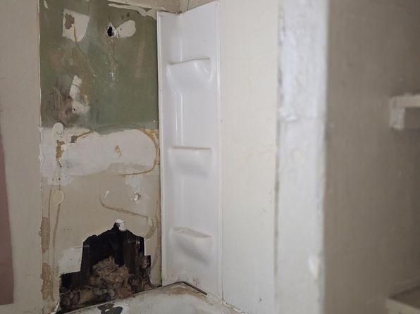 chicago-illinois-442890507 picture