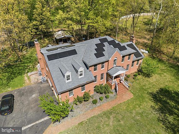 5th image of 1801 Springvale Ct