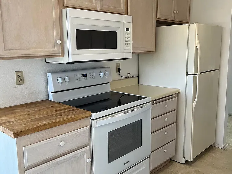 3991 Crown Point Dr #116 — Photo 12