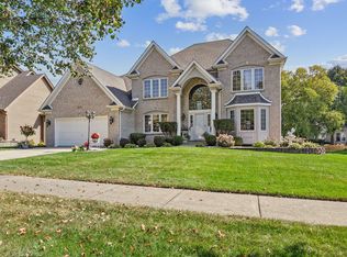 2636 Salix Cir, Naperville, IL 60564