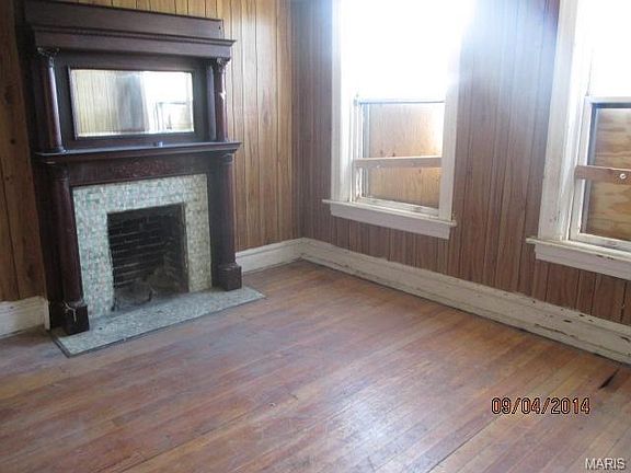 3rd image of 3847 Labadie Ave