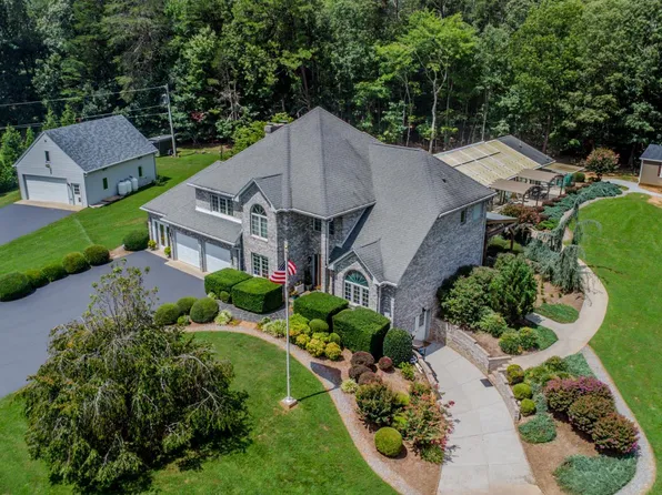 1193 Yarrow Rd, Bedford, VA 24523