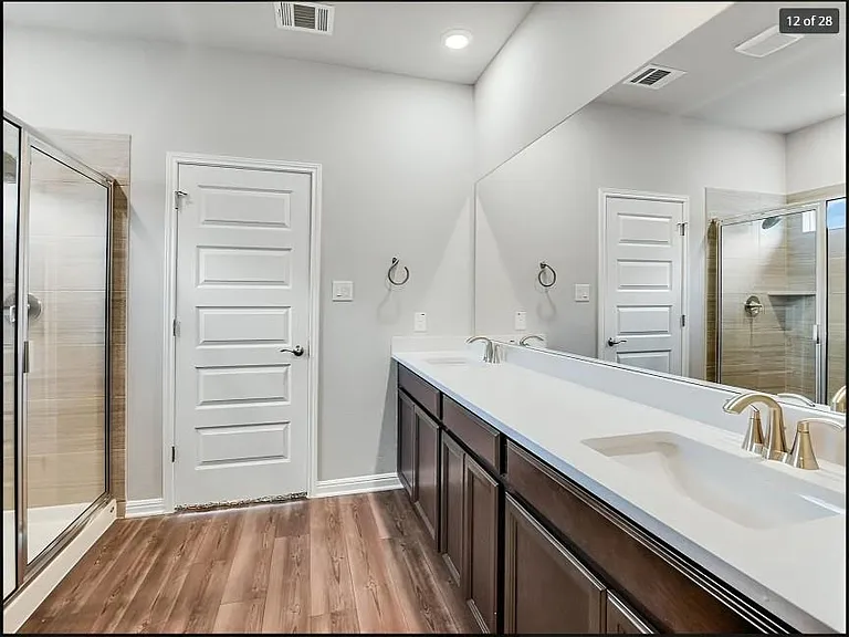 109 Fairmeadow Downs Dr — Photo 10