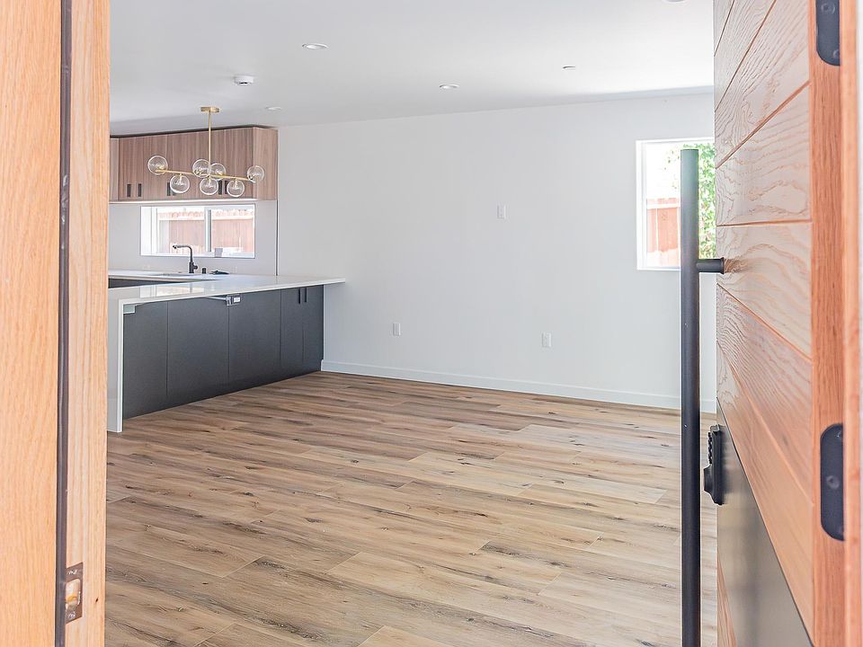 1st image of 11522 Killion St #2
