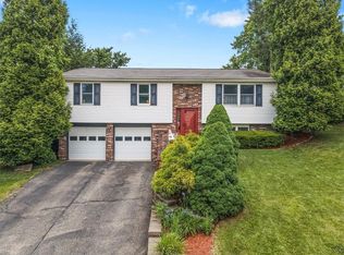 2267 Chapparal Dr, Pittsburgh, PA