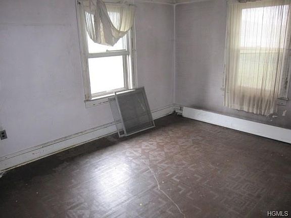 4th image of 53 S Robinson Ave