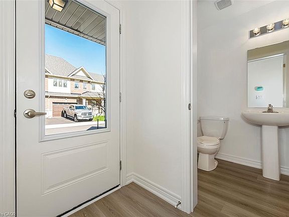 3rd image of 205 Thames Way #44