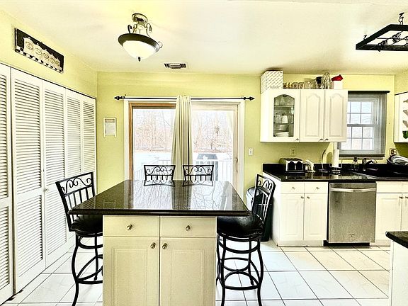 3rd image of 442 Dana Farm Unit 442
