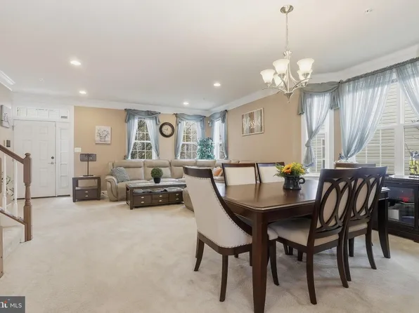 2116 Garden Grove Ln, Bowie, MD 20721