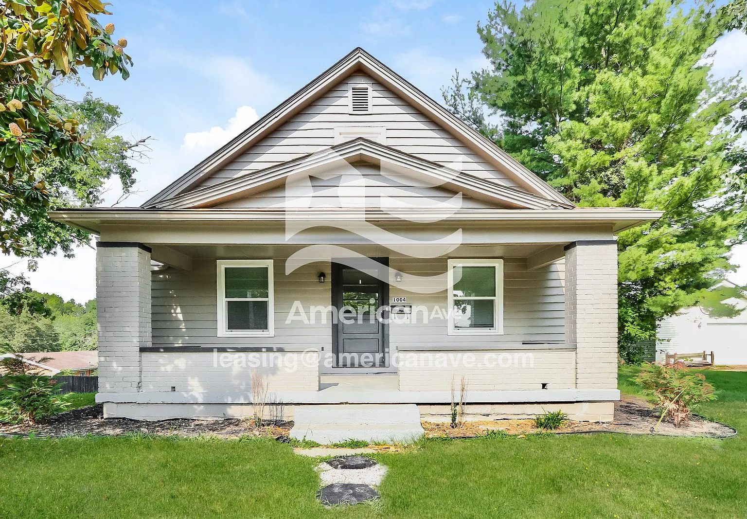 3 bed, 1.0 bath, 1798 sqft, $1,518 — Photo 1