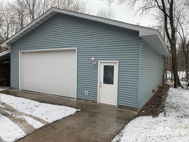 2nd image of 15624 41st St