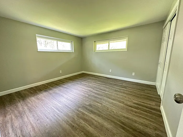 4408 Lesher Dr — Photo 14