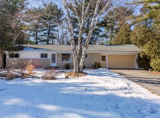 705 Mount Mary Dr, Green Bay, WI 54311