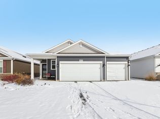 6420 Aspen Ln, Wonder Lake, IL 60097