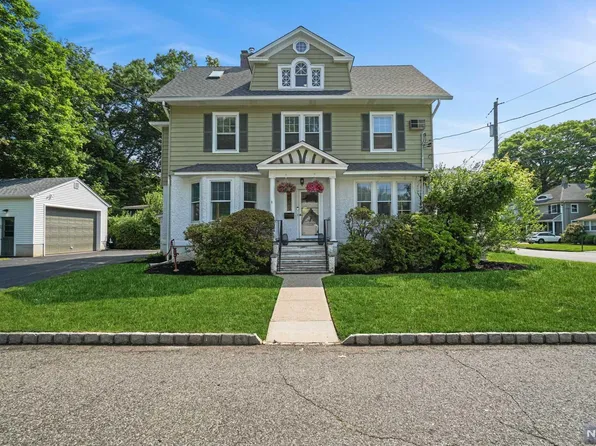 51 Martha Rd, Harrington Park, NJ 07640