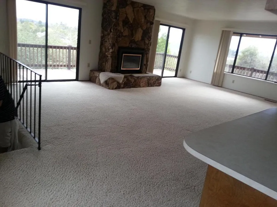 650 Landis Cir