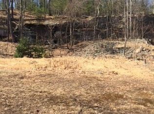 11 Chesters Pl, Woodstock, NY 12498