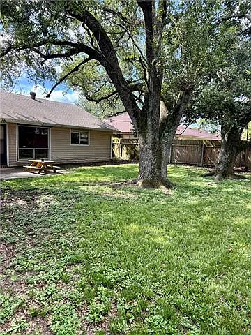 2537 English Colony Dr — Photo 11