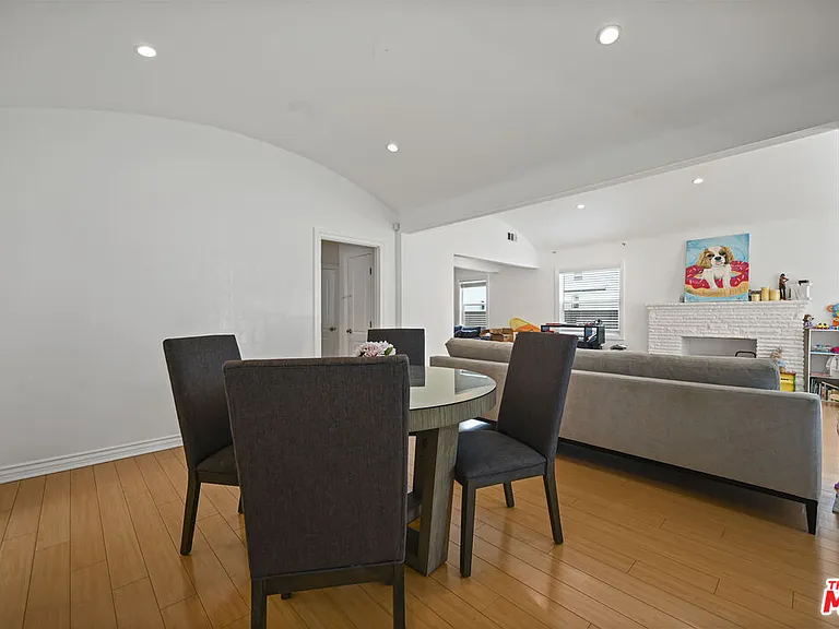 232 S Crescent Dr — Photo 4