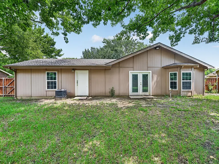 2908 Mistywood Ln — Photo 14