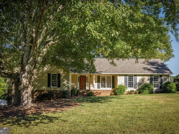 5011 Stones Crossing Dr SW, Lilburn, GA 30047