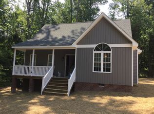 140 Jerry Rd, Blackstone, VA 23824