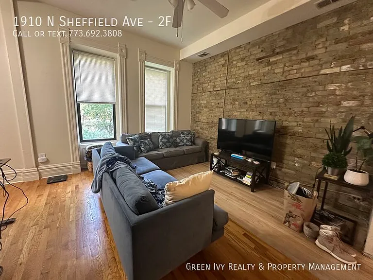 1910 N Sheffield Ave #2F — Photo 2