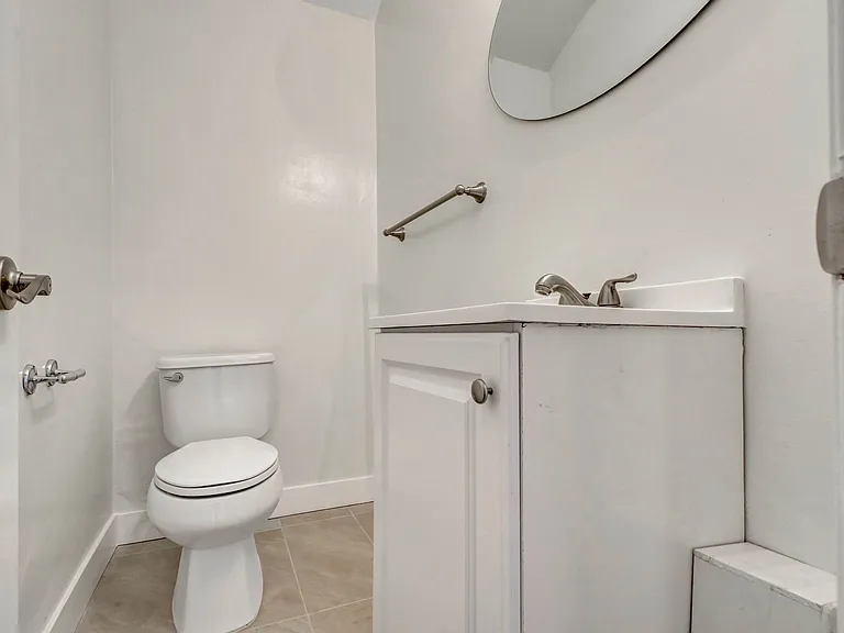 1452 Berkeley St #2 — Photo 10