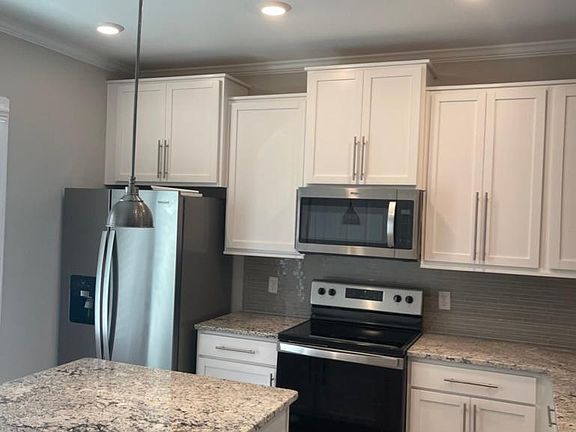 All new stainless Steel Appliances