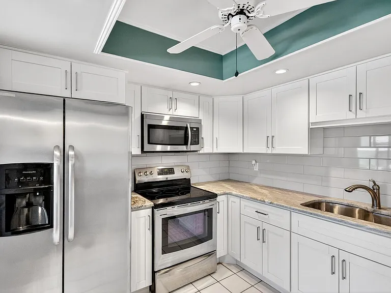 1800 SE Saint Lucie Blvd #11-203 — Photo 16