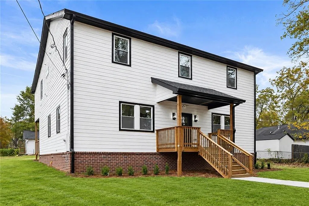 4 bed, 5.0 bath, 3405 sqft, $2,900 — Photo 1