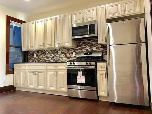 Rented by Avenue Sotheby's International Realty | media 1